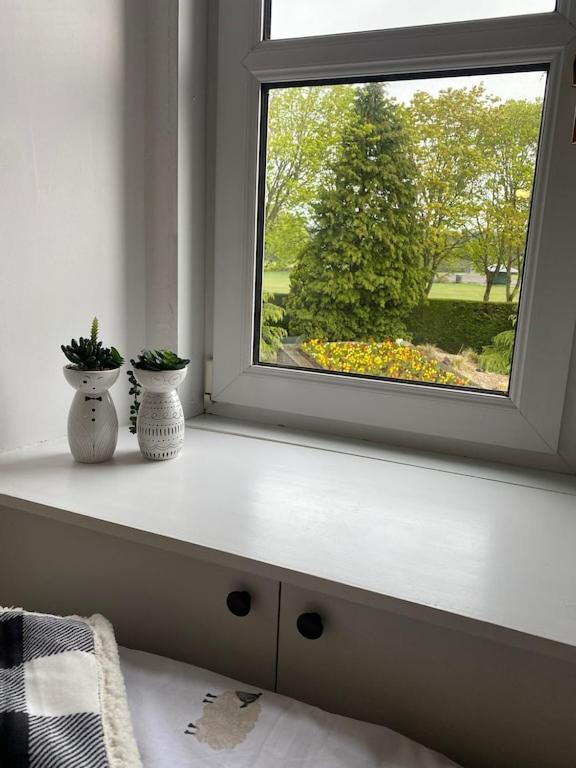 The Ramblers Rest - Whole Apartment - Pet Friendly - Close To Amenities And Walks Edzell 外观 照片